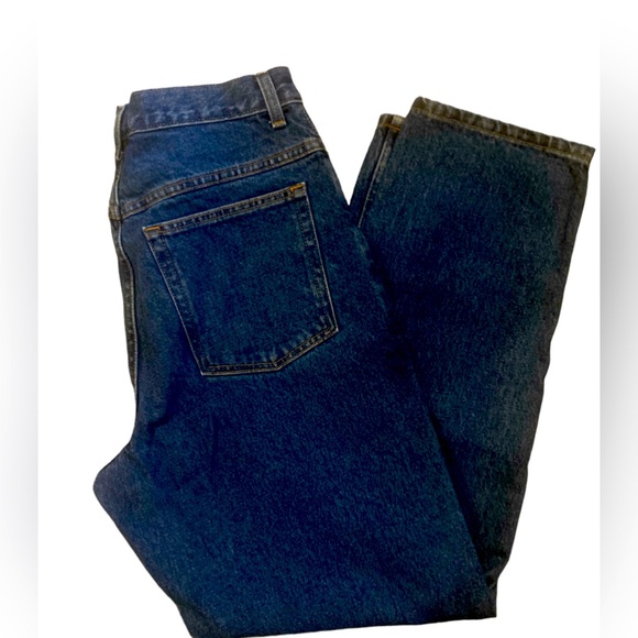 L.L Bean 12 R -4 - Picture 1 of 2